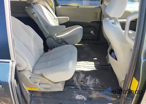 2014 Toyota Sienna Le V6 8 Passenger from USA, damaged, VIN 5TDKK3DCXES414707